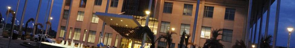 ISB to Offer "Early Entry Option" for recent grads
