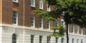 Hult - London