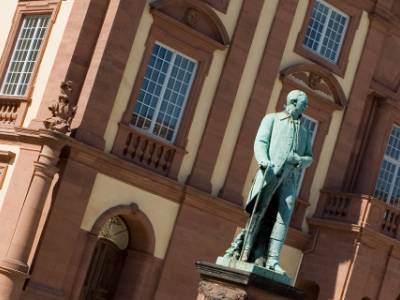 Mannheim and Shanghai's Tongji Launch Double-Degree EMBA Next Year