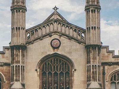 Top 10 MBA Programs in the UK And Ireland for Low Work Experience