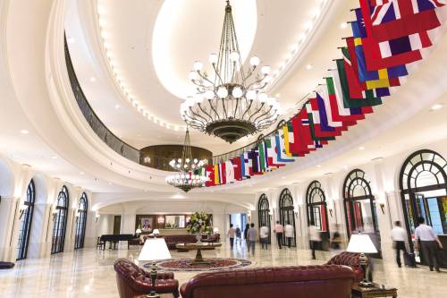 The first floor welcomes you to the school with an impressive display of flags representing partner institutions and the Administration Office staffed by friendly English-speaking program coordinators.